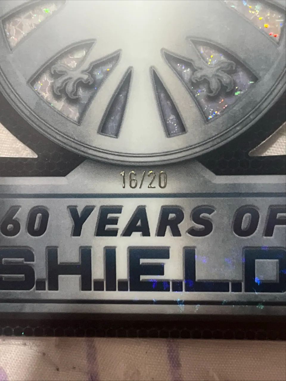 2025 Topps Comic Chrome Marvel - 60 Years Of Shield /20 - Foto 2