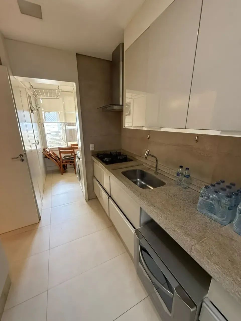 APARTAMENTO MOBILIADO COM 116m² NO EDIFÍCIO SAINT CHARBEL - Foto 4