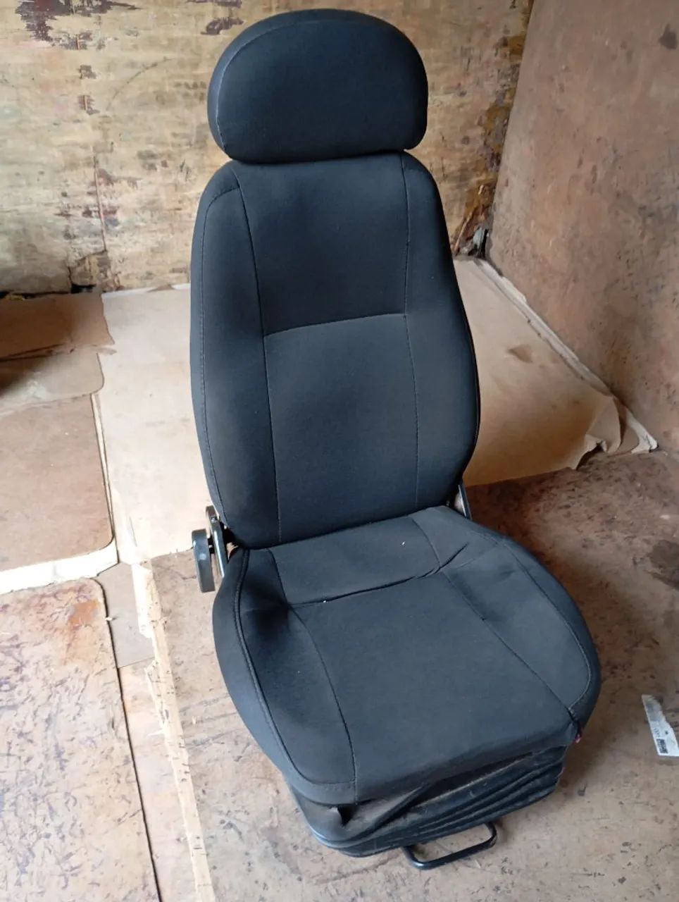 Banco motorista original caminhão 1620 - Foto 2