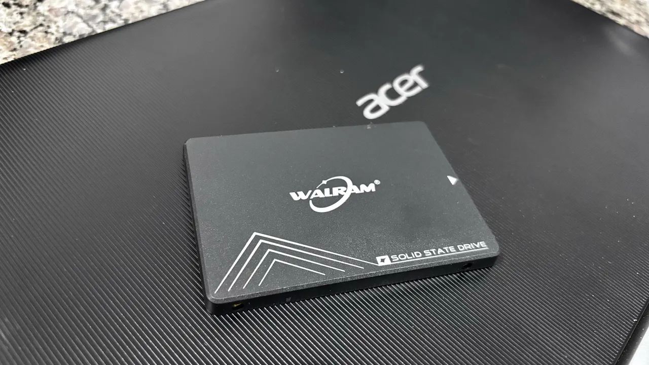 Ssd 128 gb walram com windows 10 e Office 2024 ( seminovo)