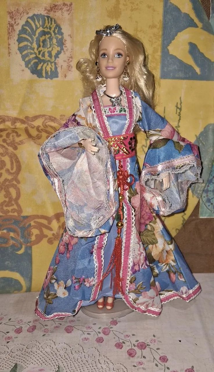 Barbie gueixa mais azul  - Foto 3