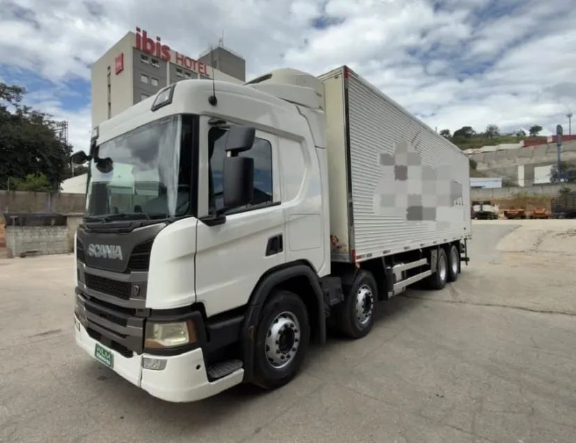 SCANIA P320 B8X2