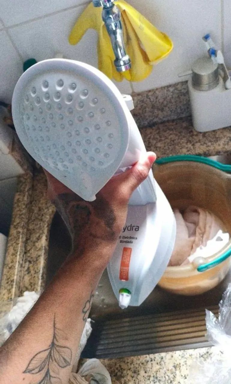 Chuveiro Elétrico Hydra com Resistência Blindada  - Foto 2