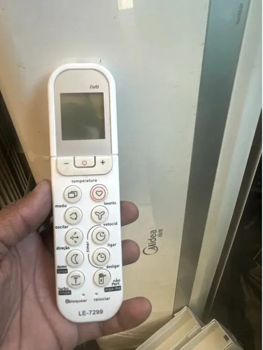 Ar condicionado 18.000BTU Midea