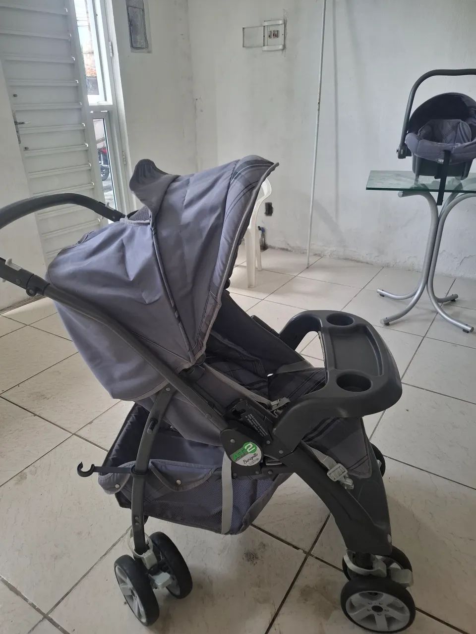 Carrinho de Bebê e Bebê conforto - Foto 2