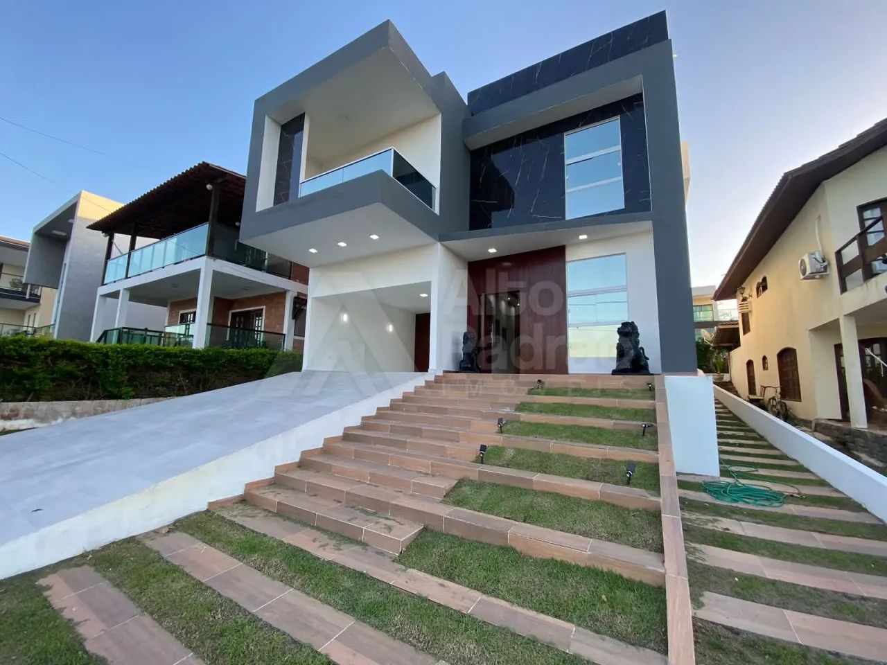 CASA Á VENDA EM CONDOMINIO EM GRAVATÁ-PE