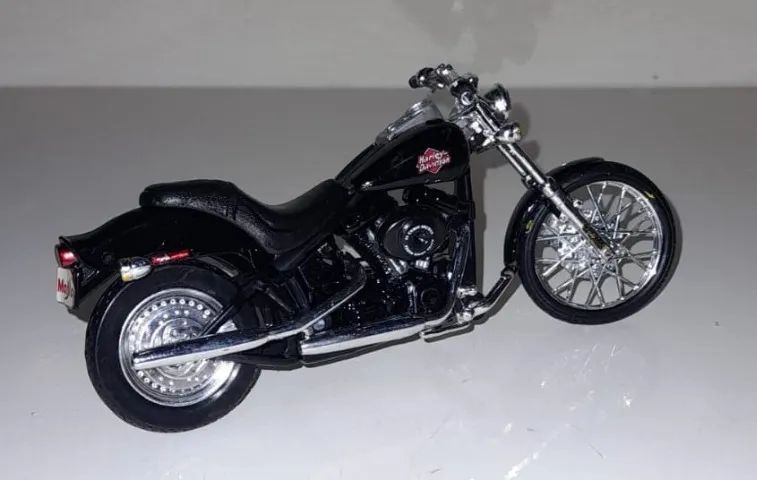 Miniatura Da Moto Harley Davidson - Night Train - Escala 1.18 - Foto 3
