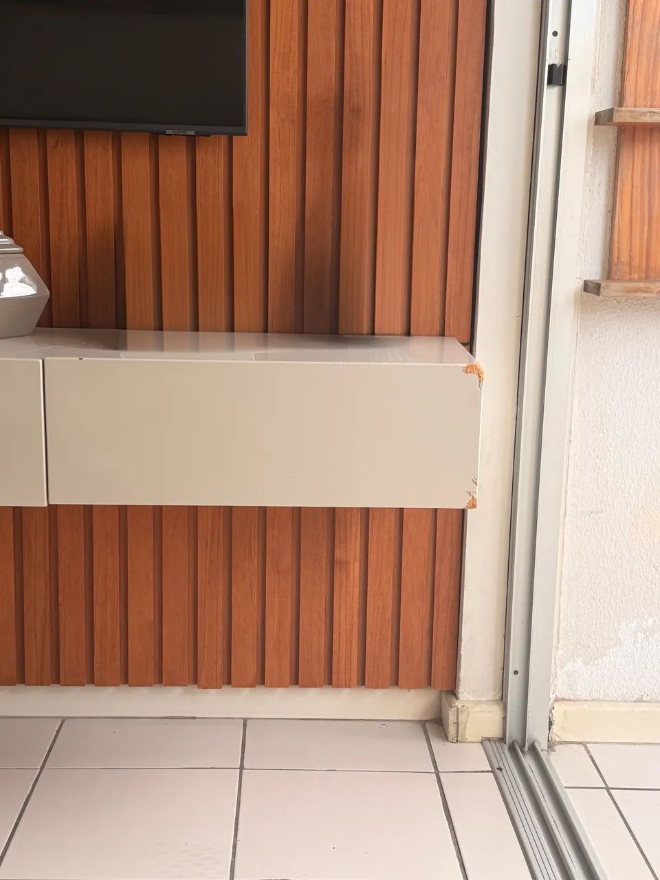 Painel ripado com 3 gavetas  - Foto 2