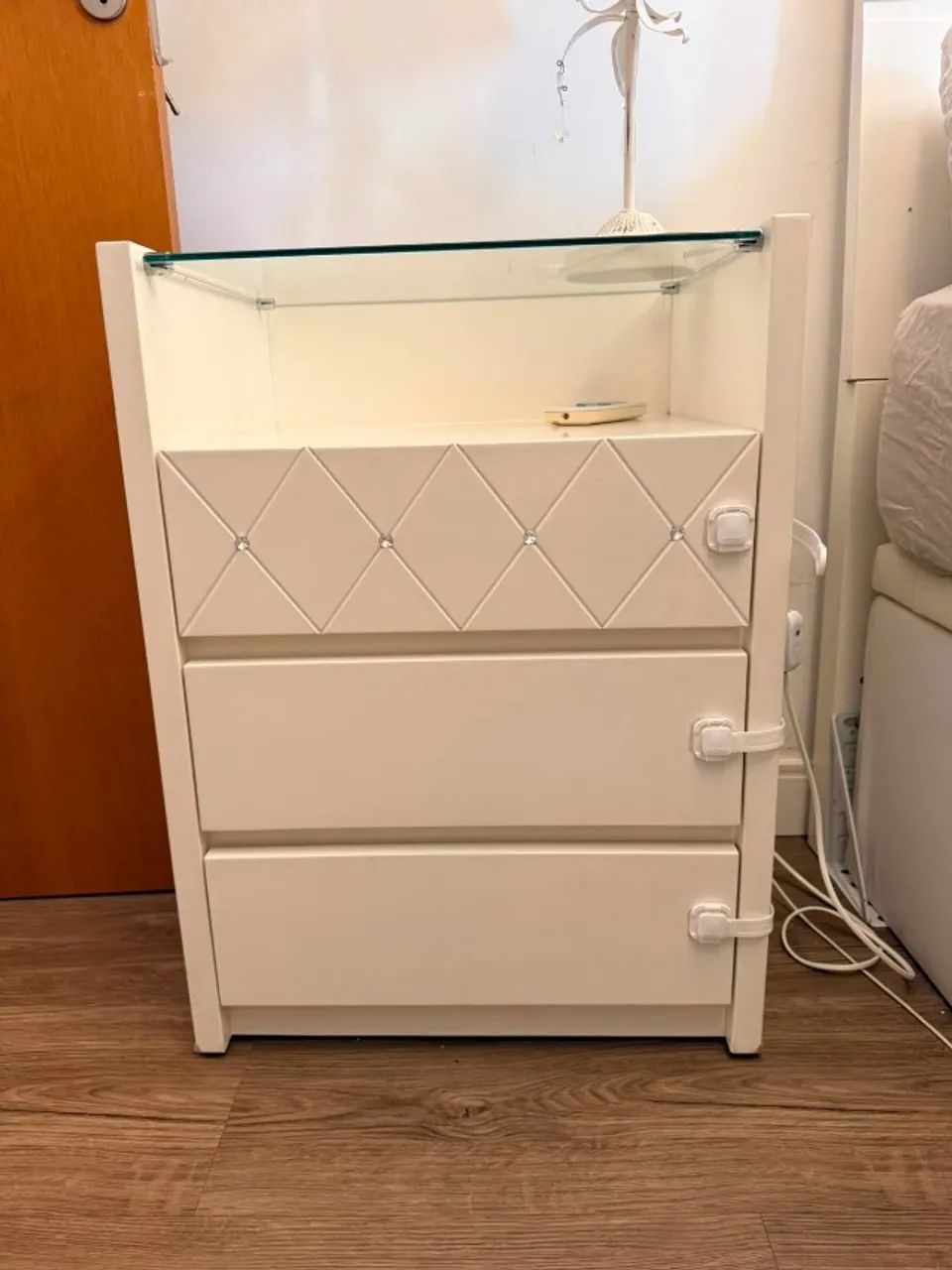 Cama de casal box com baú+ colchão+  mesa de cabeceira - Foto 2