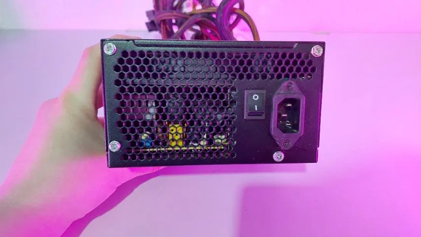 Fonte 600w corsair vs600 80 plus white - Foto 5