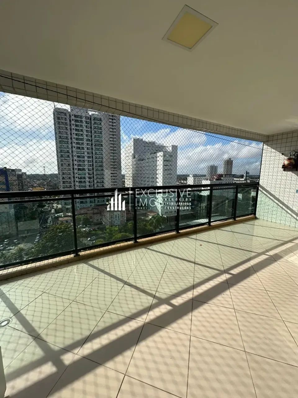 BELO APARTAMENTO NO ED. SAINT MICHEL