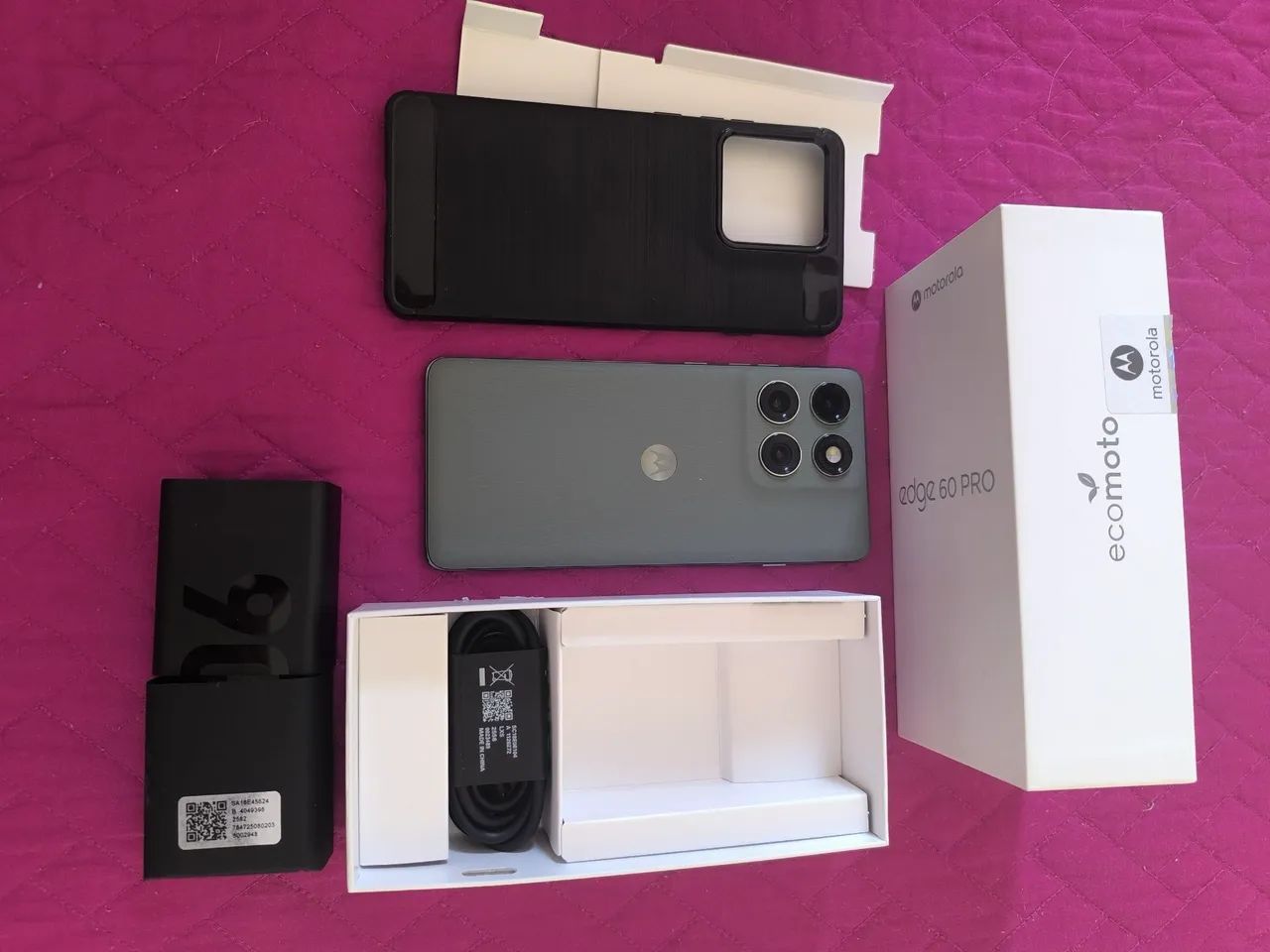 Moto Edge 60 pro 12/512 - Foto 3