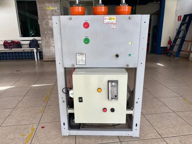 DISJUNTOR DE MÉDIA TENSÃO 17,5 kV - CONJUNTO COMPLETO
