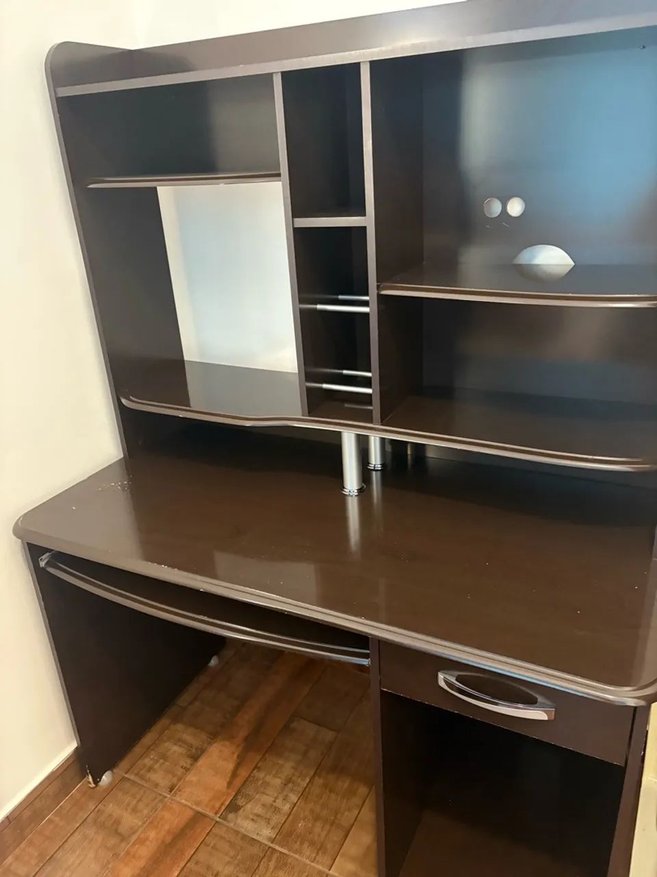 Mesa estante de computador de mogno - Foto 2