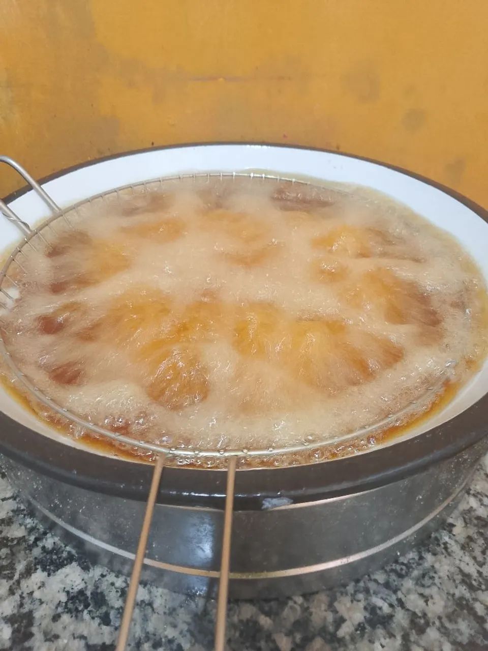 Fritadeira semi Nova 