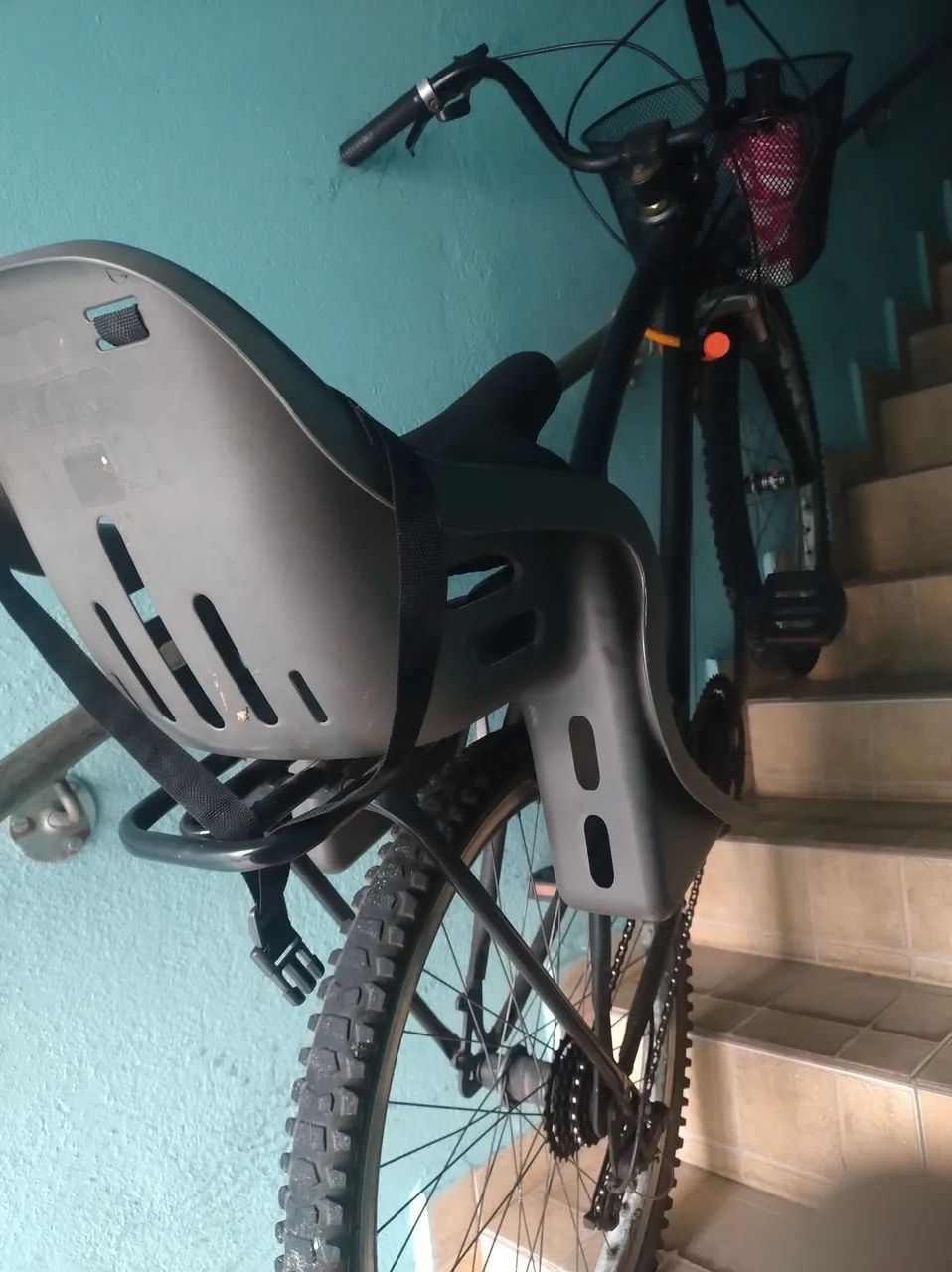 Bicicleta de marcha com cadeira e cesto  - Foto 4