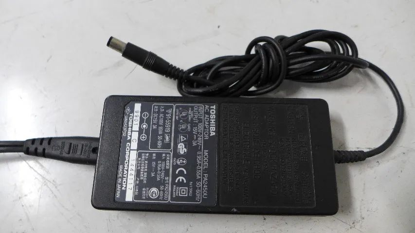 fonte original para notebook antigo toshiba