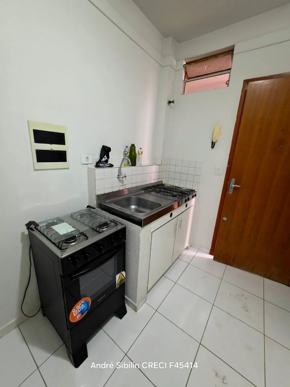 KITNET ZONA 7 EM MARINGÁ!