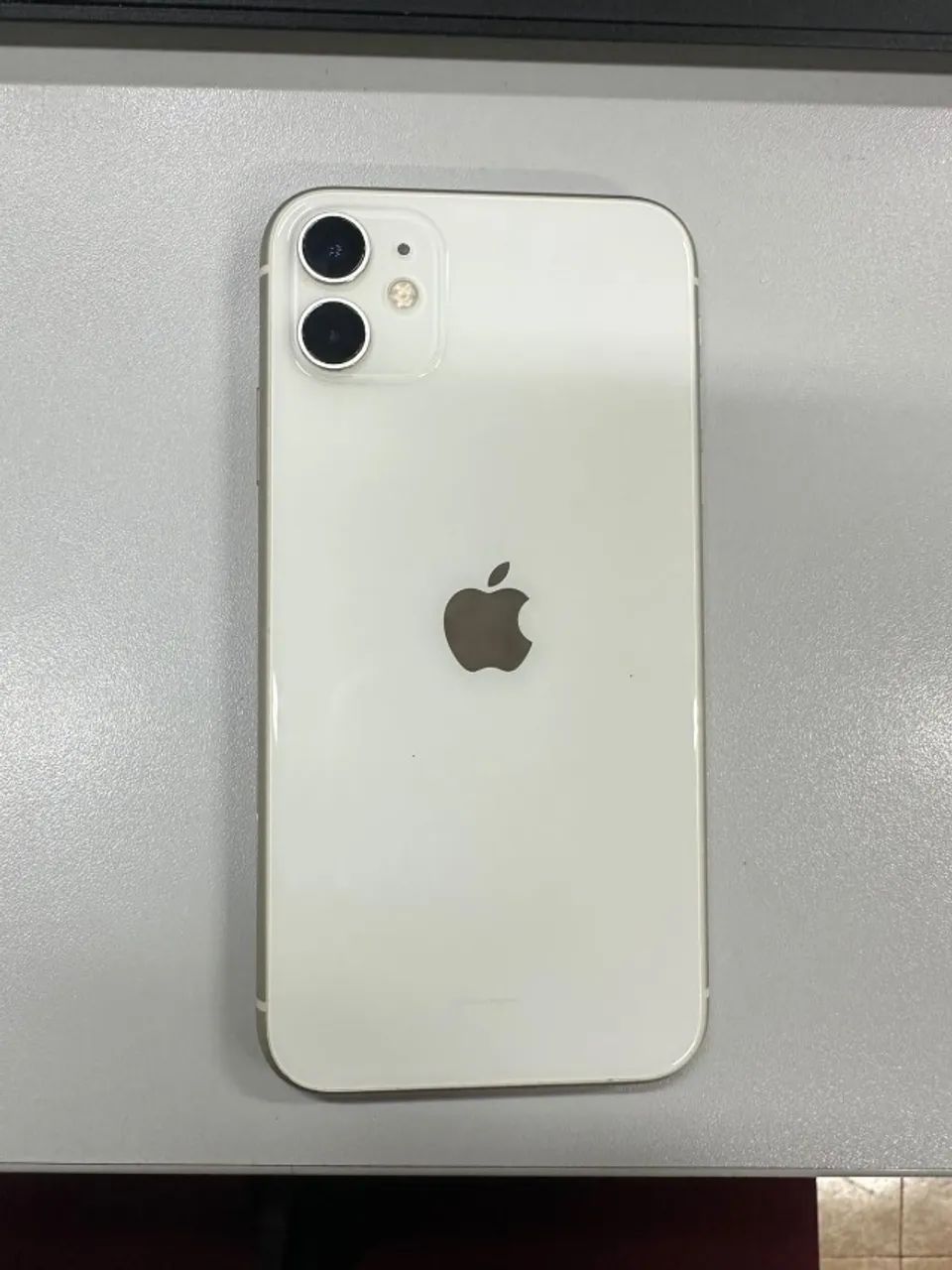 Iphone 11, 128 GB - USADO - SEM MARCAS DE USO