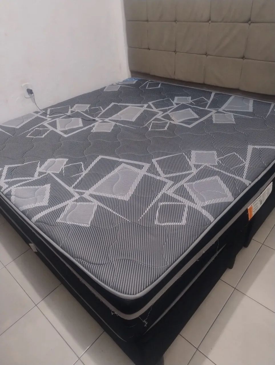 Cama king, 6 meses de uso - Foto 2