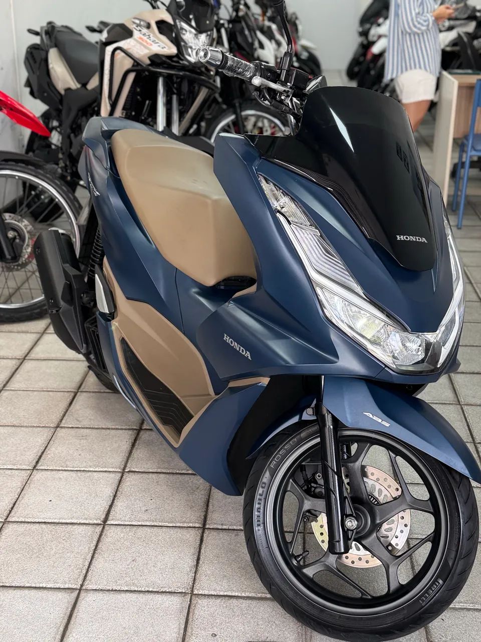 Honda Pcx DLX 2023