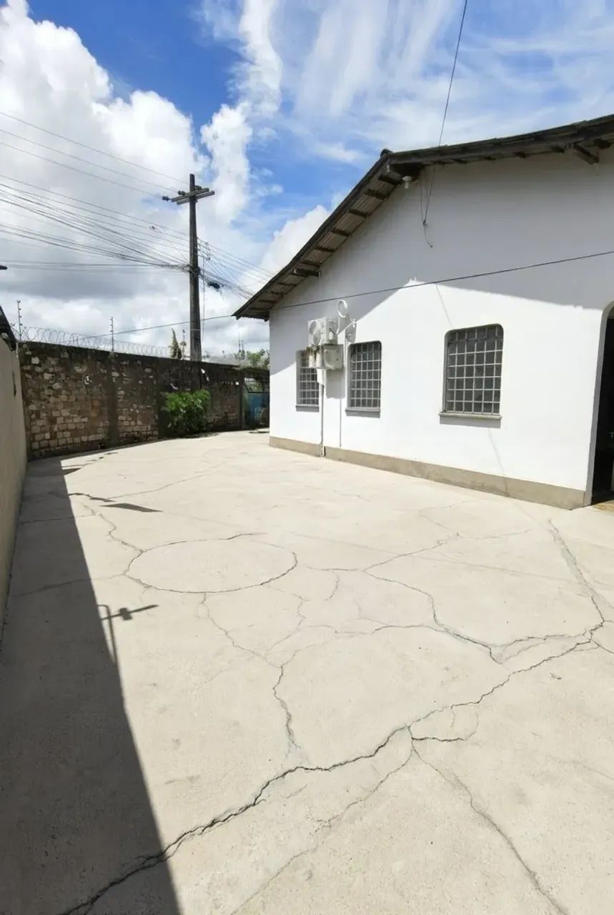 2 CASAS NO TERRENO DE ESQUINA - Foto 2
