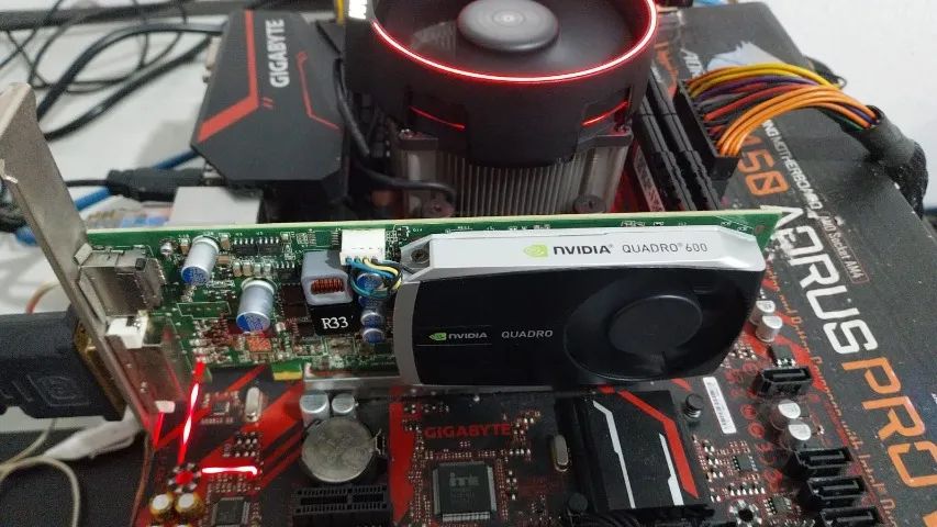Placa de Vídeo Quadro k600  - Foto 3