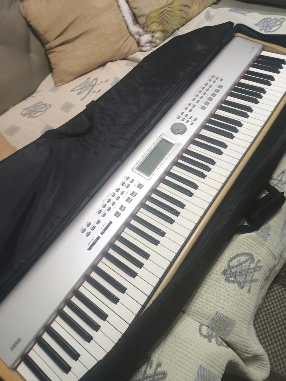 Piano Korg SP500 - Foto 4