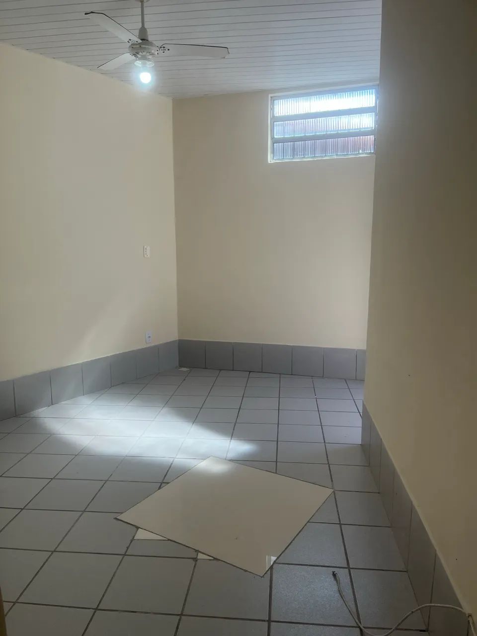 Aluguel Kitnet em Jardim Camburi 