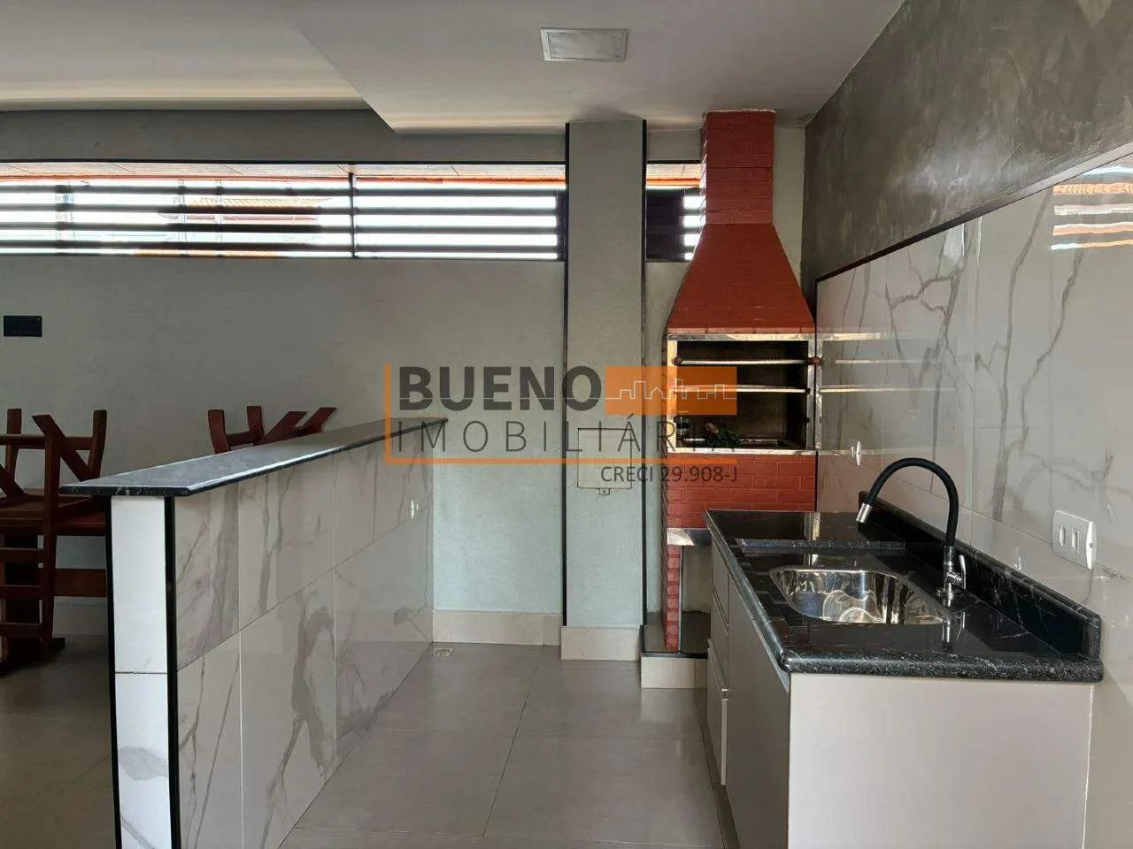 Casa à venda com 3 quartos, Mollon IV - Americana/ SP