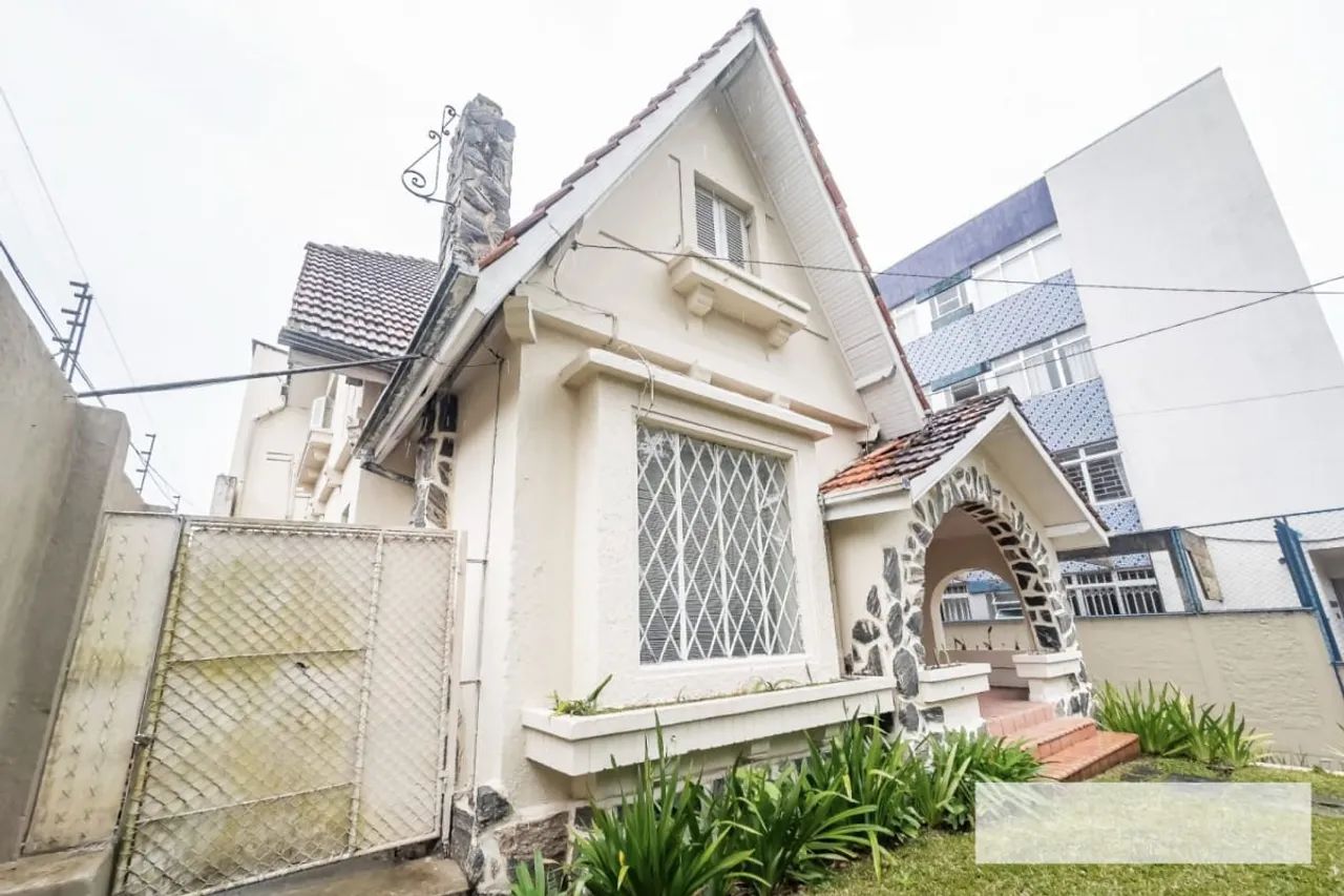 Casa com 238 m² no São Francisco - Foto 3