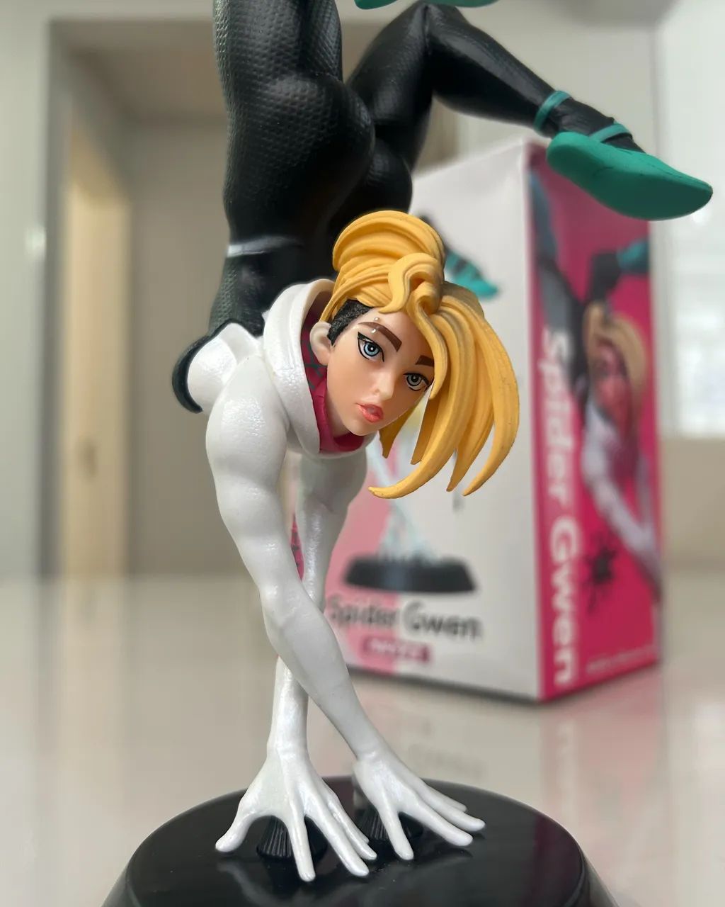 Spider-Gwen 19 cm Action Figure Boneco - Foto 4