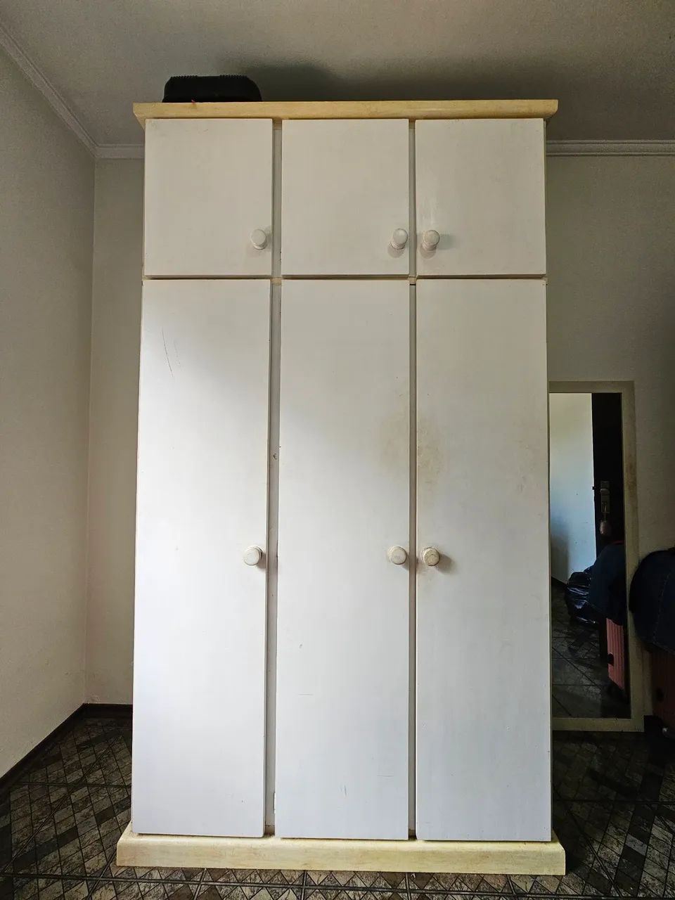 Guarda-roupa solteiro de madeira MACIÇA 