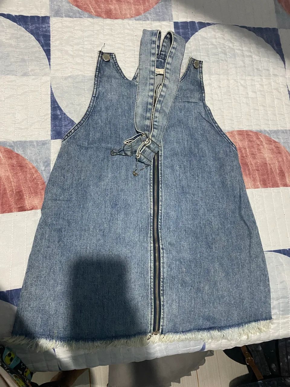 Jardineira jeans - Foto 2