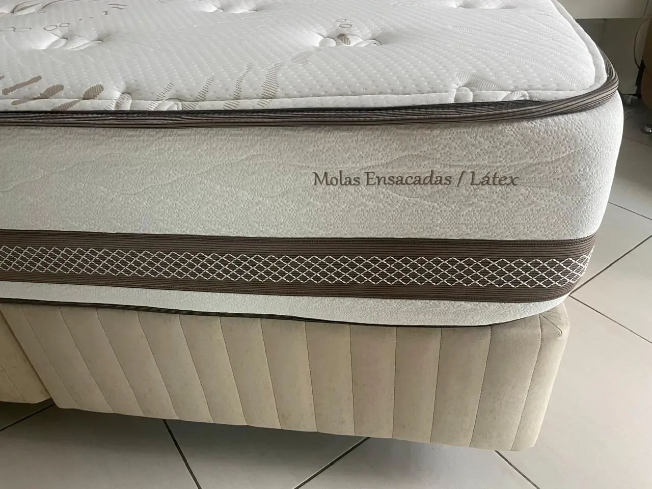 Vendo Quenn Cama e Cochão - Foto 4