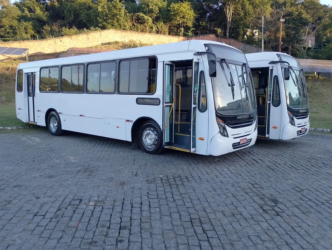 Neobus ano 2017 Mercedes 1519 com 37 lugares sem ar condicionado 