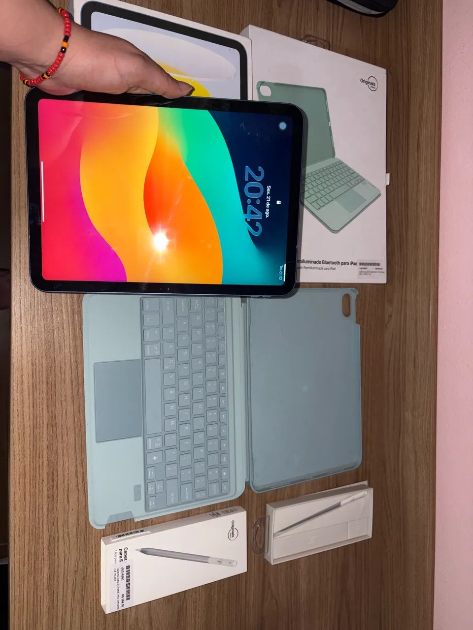iPad 10ª Geração 64GB + Acessórios