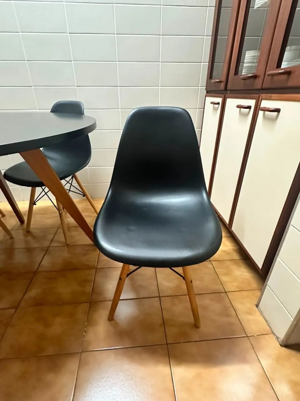 Mesa de Jantar com 4 cadeiras - Foto 2