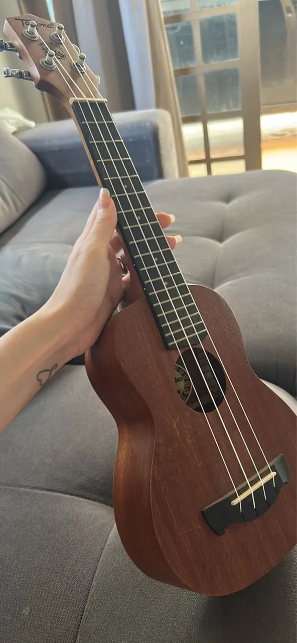 Ukulele tagima