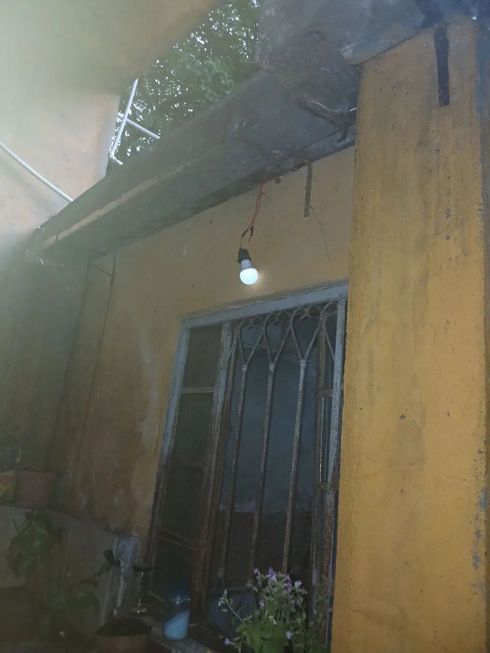 Vende-se casa com terreno - Foto 3