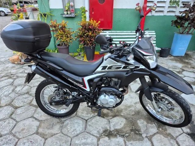 MOTO ALUGADA