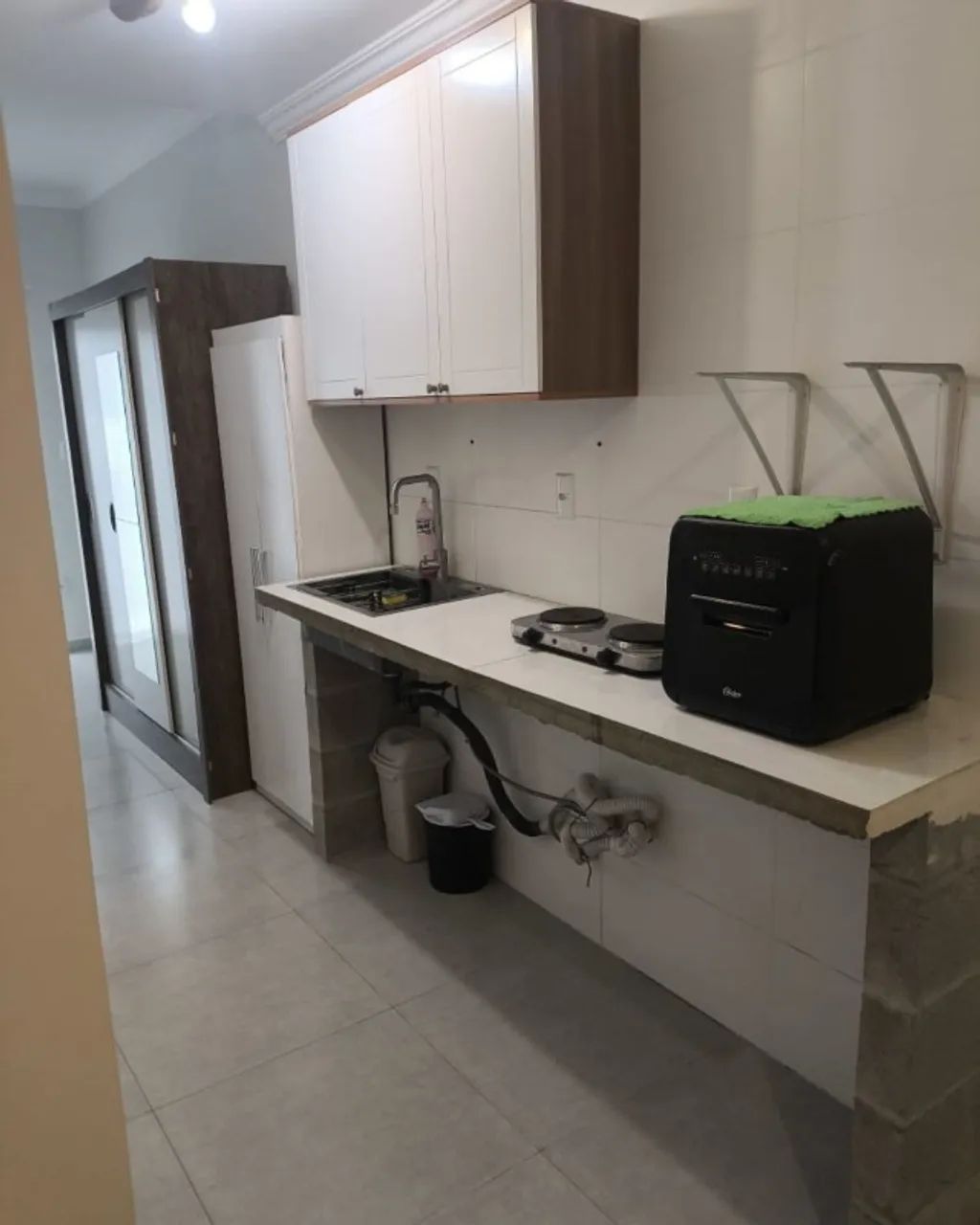 Studio semi mobiliado com sacada e garagem - Ribeirão da Ilha - Foto 5
