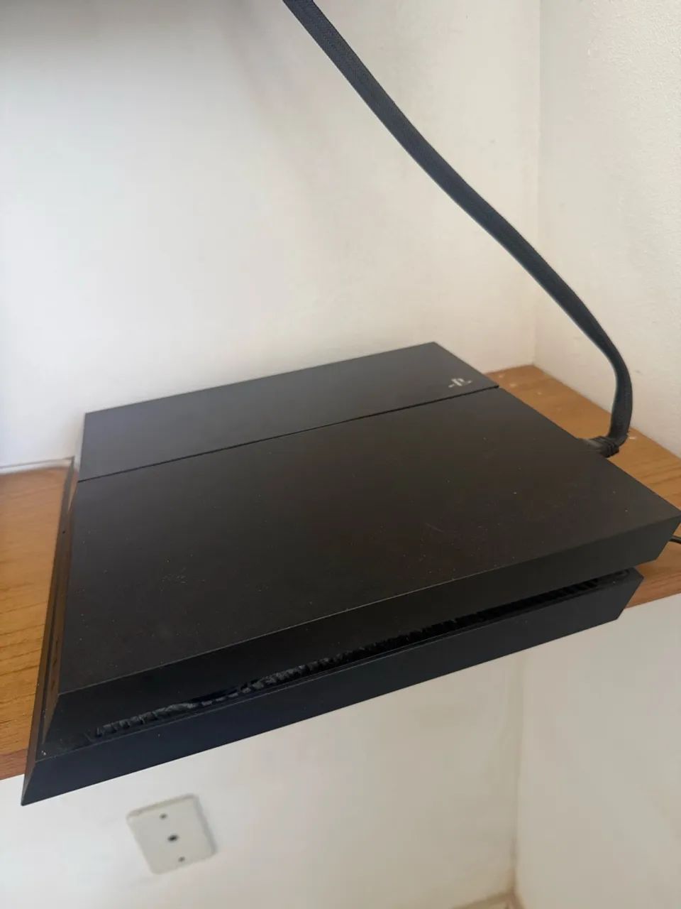 PS4 FAT + 2 CONTROLES - Foto 2