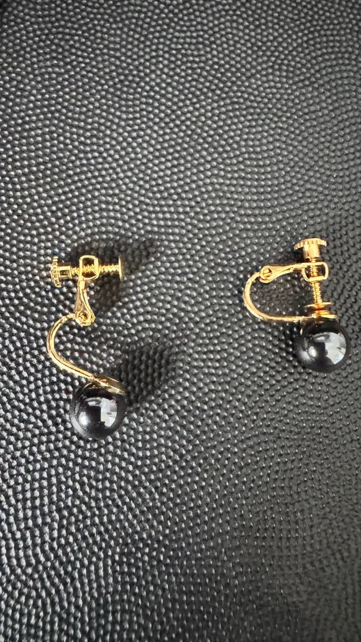 Conjunto de brincos e colar em hematita.  Brincos de pressão.  - Foto 2