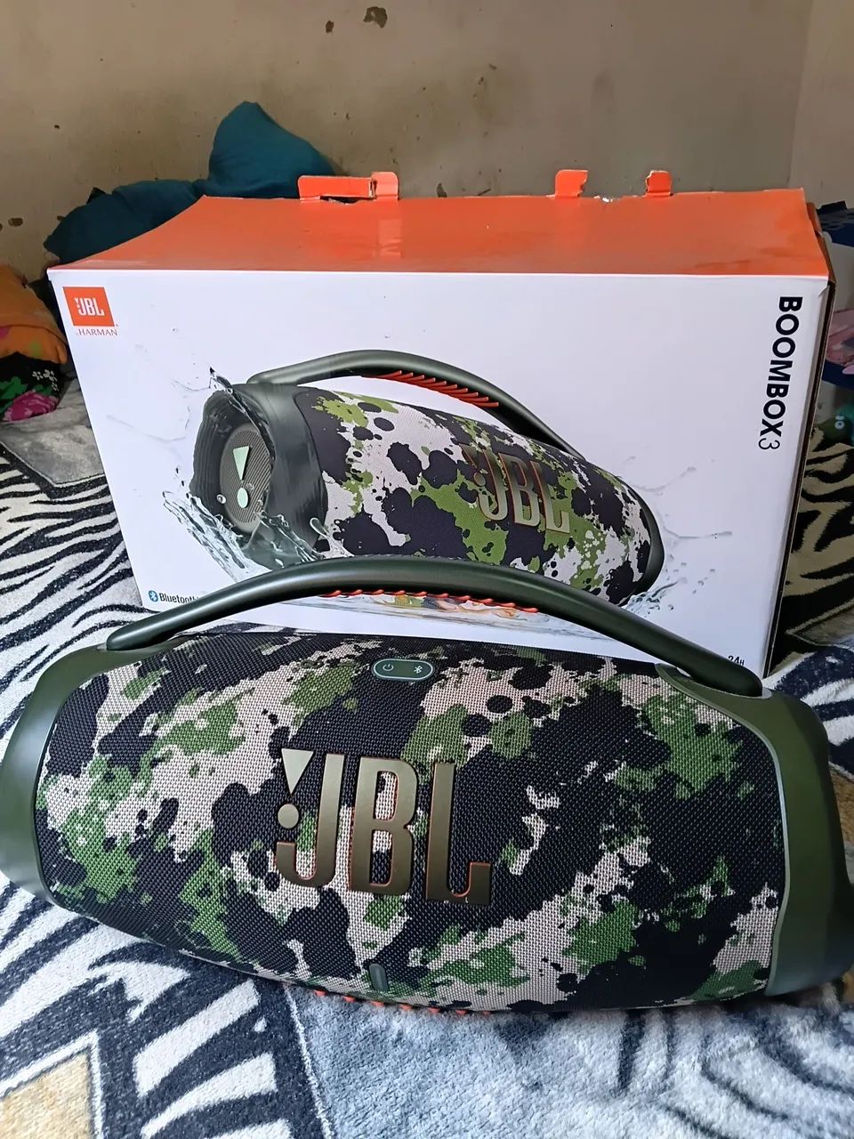 Caixa jbl 3