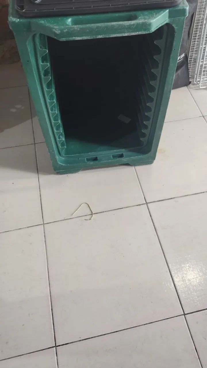 CAIXA GRANDE VERDE COM TAMPA