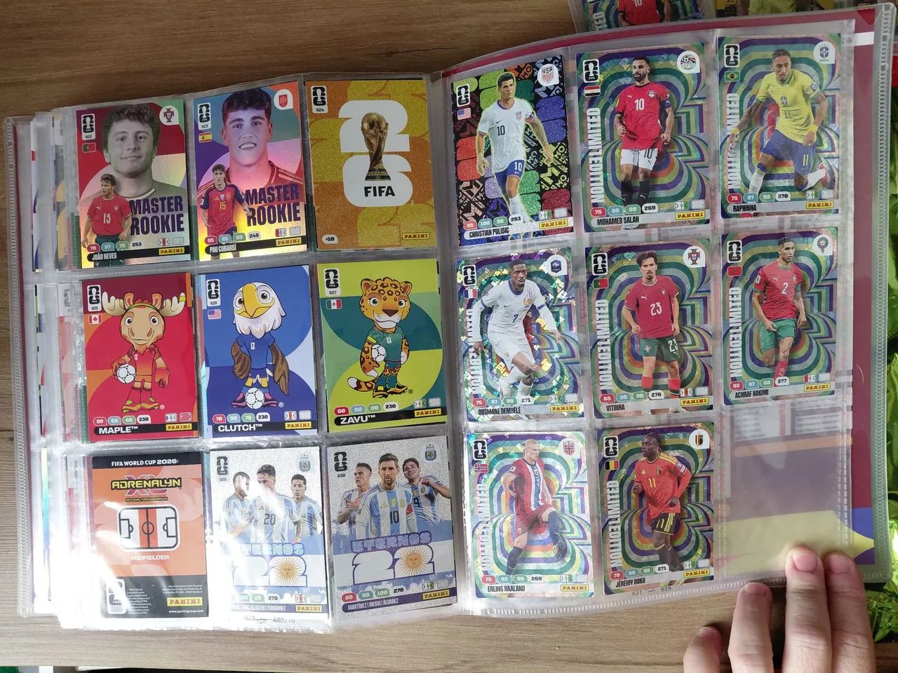 Adrenalyn copa 2026 panini coleção e pasta de repetidos - Foto 5