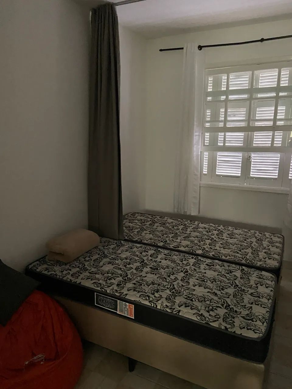 2 cama de solteiro, sendo uma baú  - Foto 4