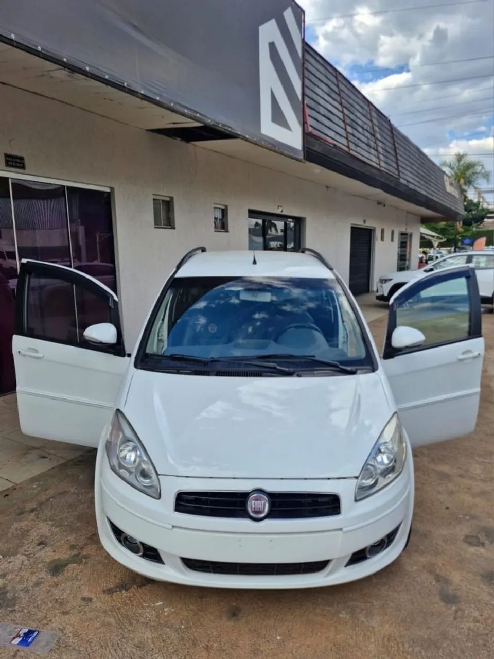 Fiat Idea Idea ESSENCE 1.6 Flex 16V 5p 2012