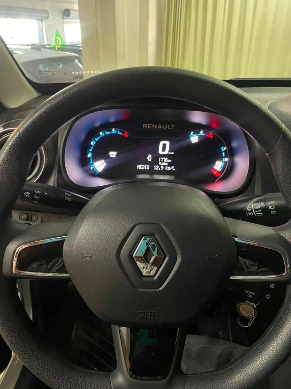 Renault Kwid Outsider 1.0 Flex 12V 5P Mec. 2026 - Foto 5